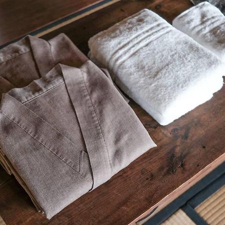 Апартаменти ひねもす101:宇野駅から車で5分 直島へ 最大8名様 古民家 Tamano Екстер'єр фото